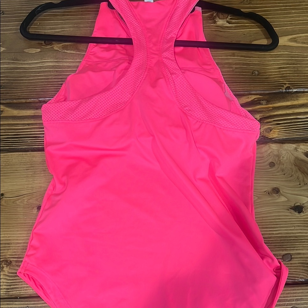 Under Armour Neon Pink 2 in 1 Racerback Tank Workout Top w/ built in padding - Picture 5 of 6